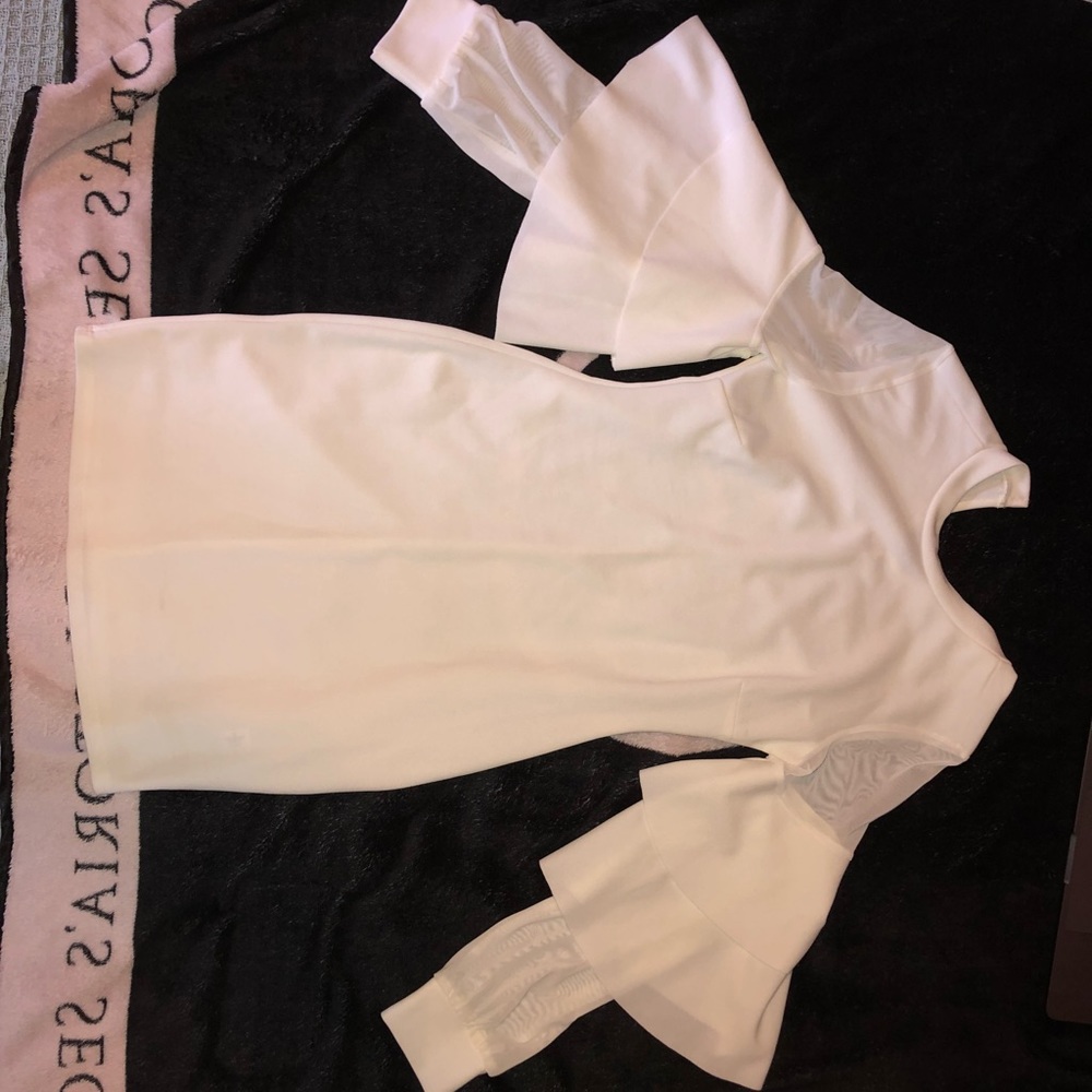 White dress with puffy sleeves size S